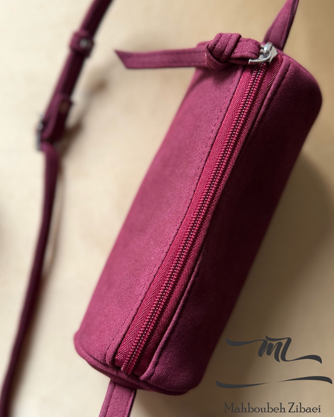 جزییات کیف جیر زرشکی سوسیسی زنانه mz design