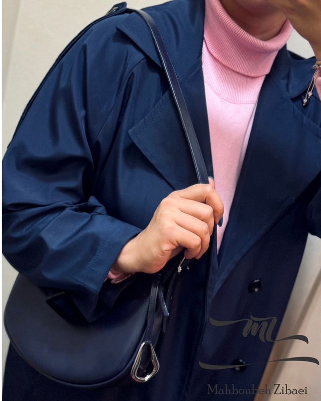 جزییات کیف سرمه ای دخترانه mz design