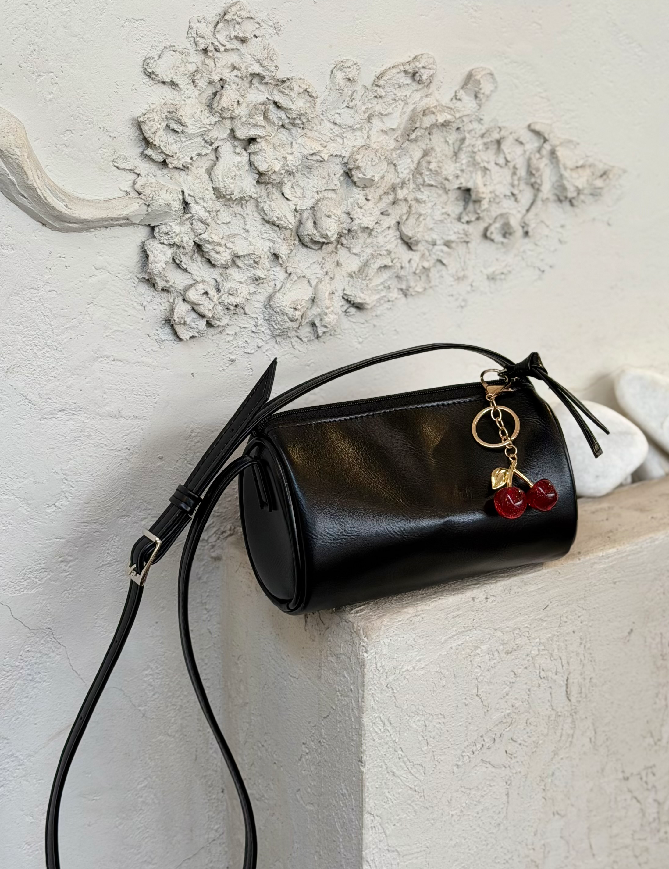 کیف سوسیسی مشکی MZ Design مدل استوانه‌ای